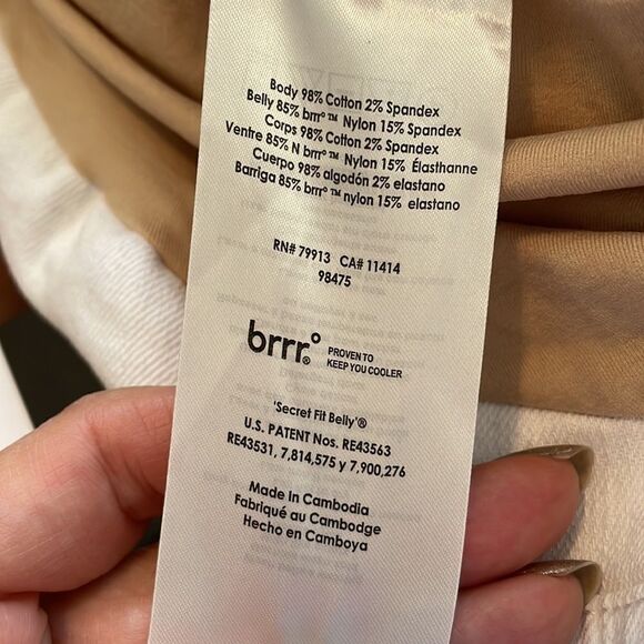 NWT Indigo Blue white denim shorts - Picture 9 of 10